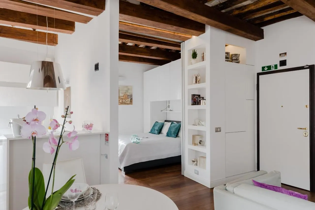 Apartment Nostromondo Ciancaleoni Palace Italy