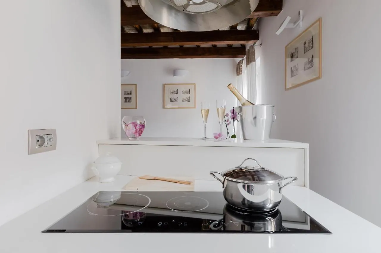 Apartment Nostromondo Ciancaleoni Palace